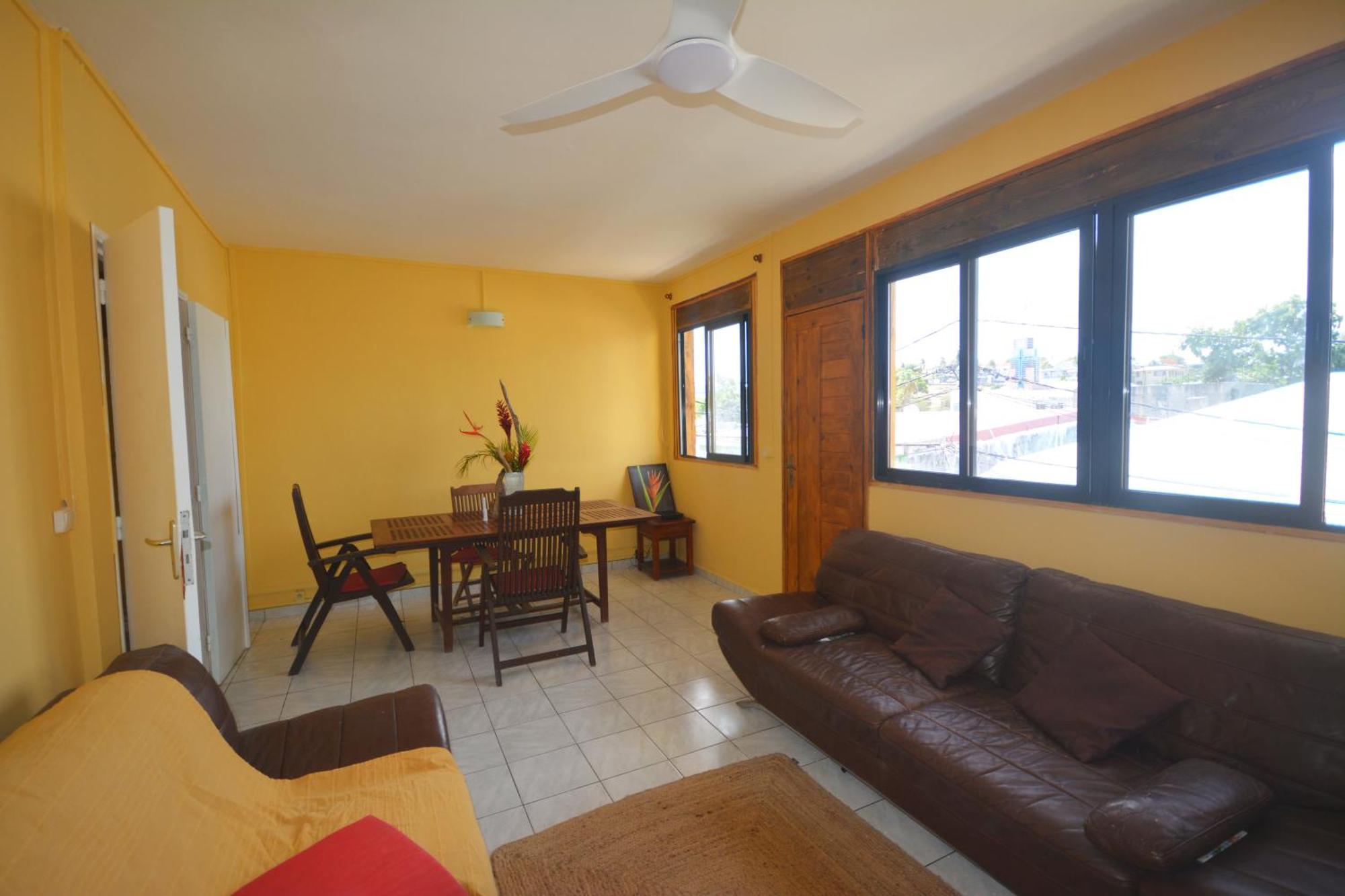 Appartement Tout Confort Sainte-Anne  Bagian luar foto