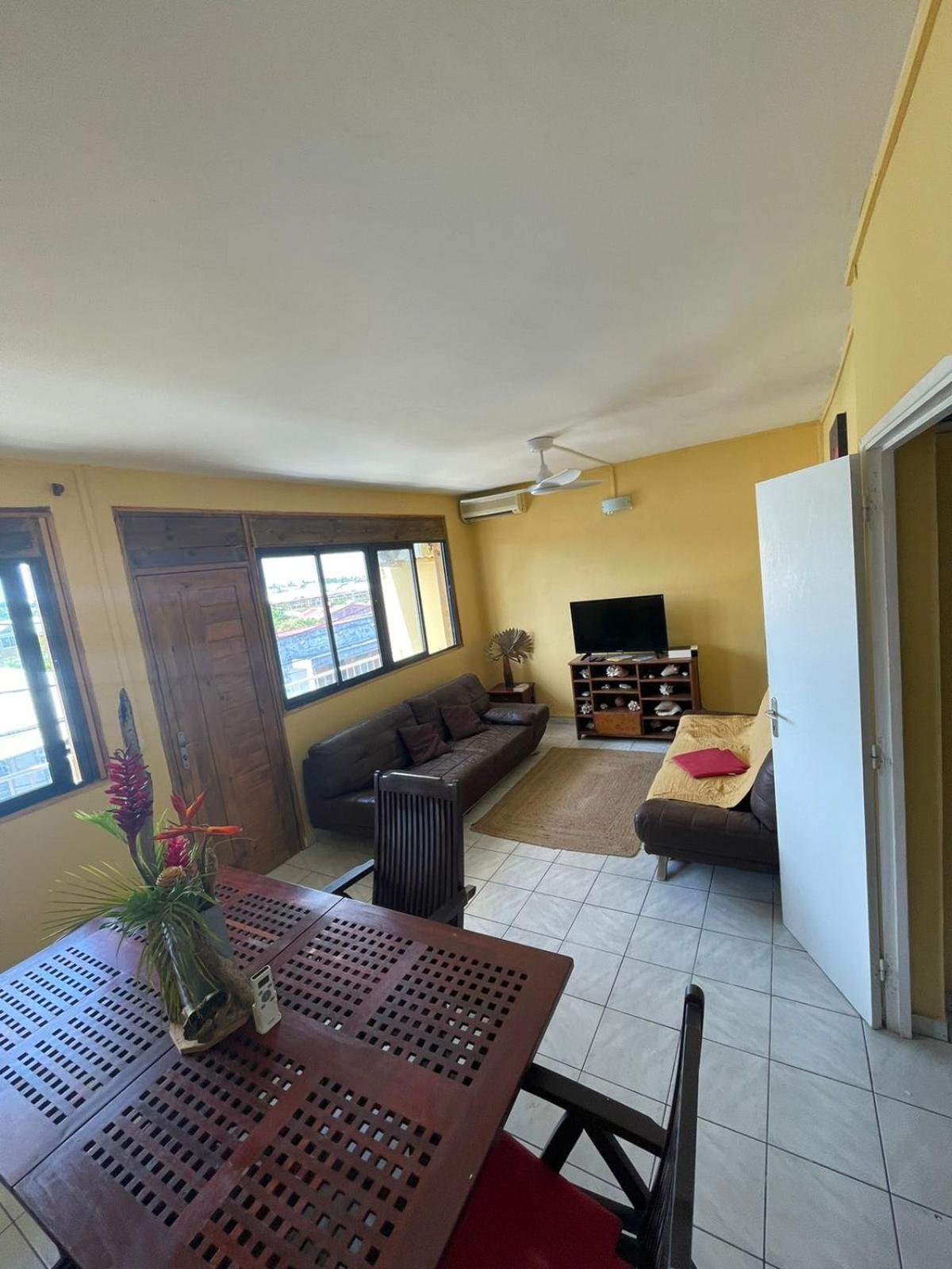 Appartement Tout Confort Sainte-Anne  Bagian luar foto