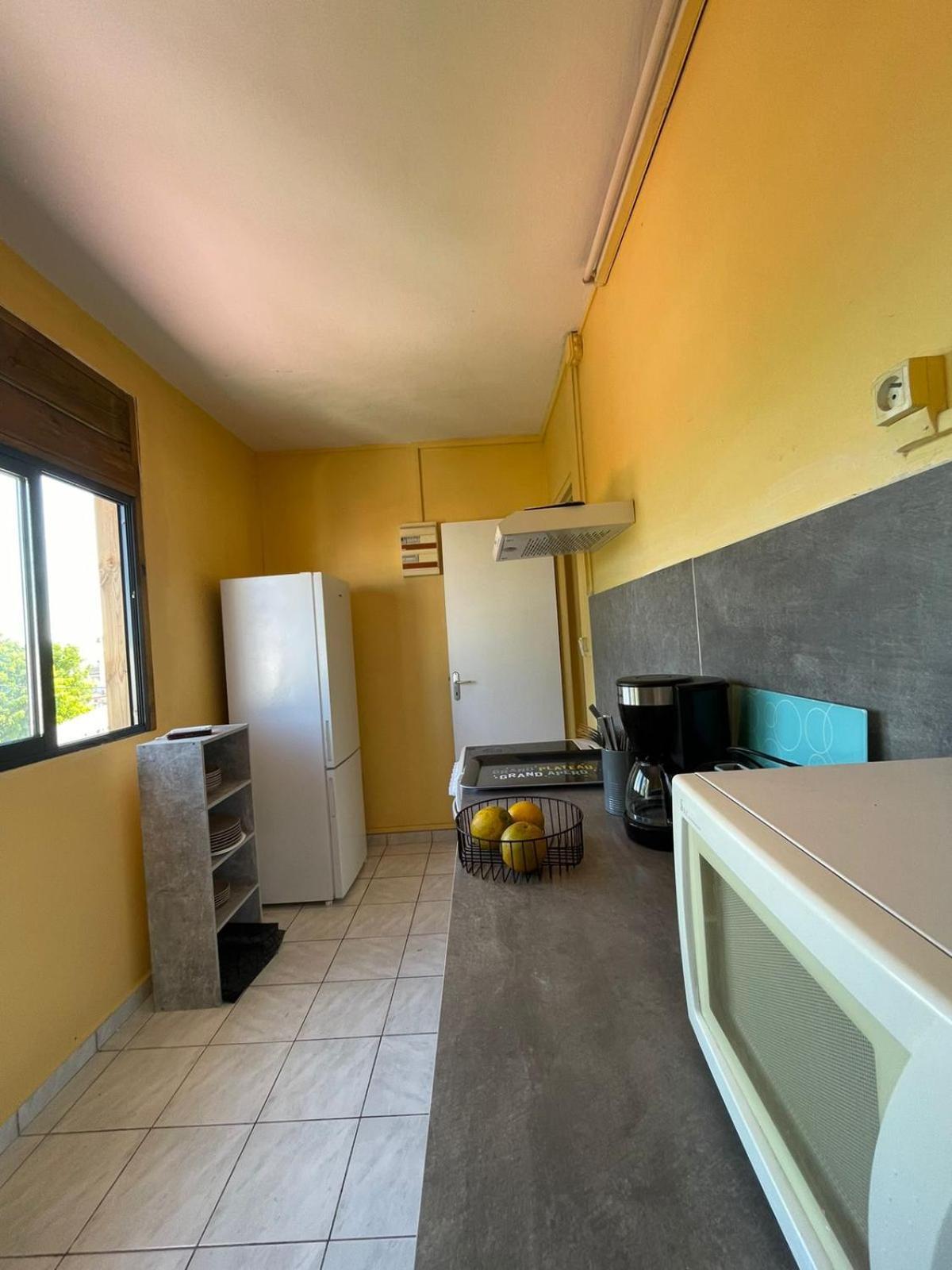 Appartement Tout Confort Sainte-Anne  Bagian luar foto